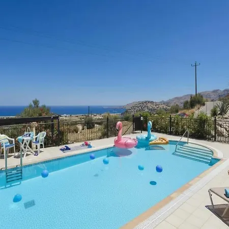 ヴィラ Pool Overlooking The Sea カラソス